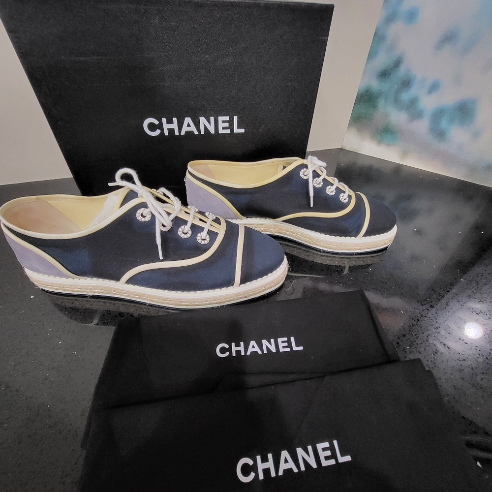 Chanel  Size 40EU  Navy/Grey